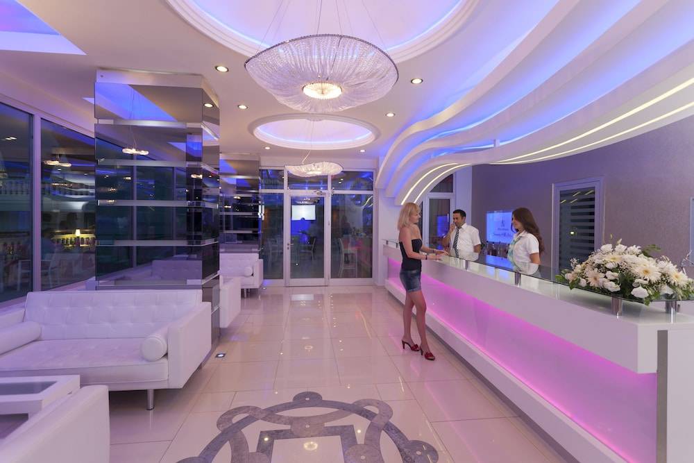 Sunny Hill Alya Hotel 2