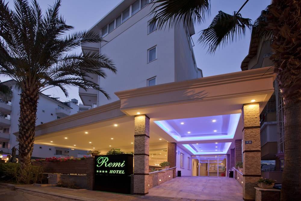 Remi Hotel 1