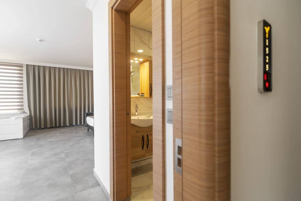 Grand Kolibri Prestige SPA 2