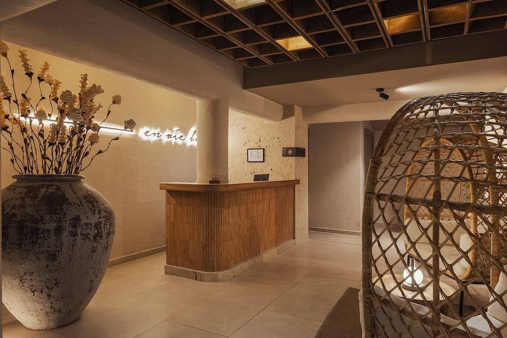 Sun Hotel By En Vie Beach 2