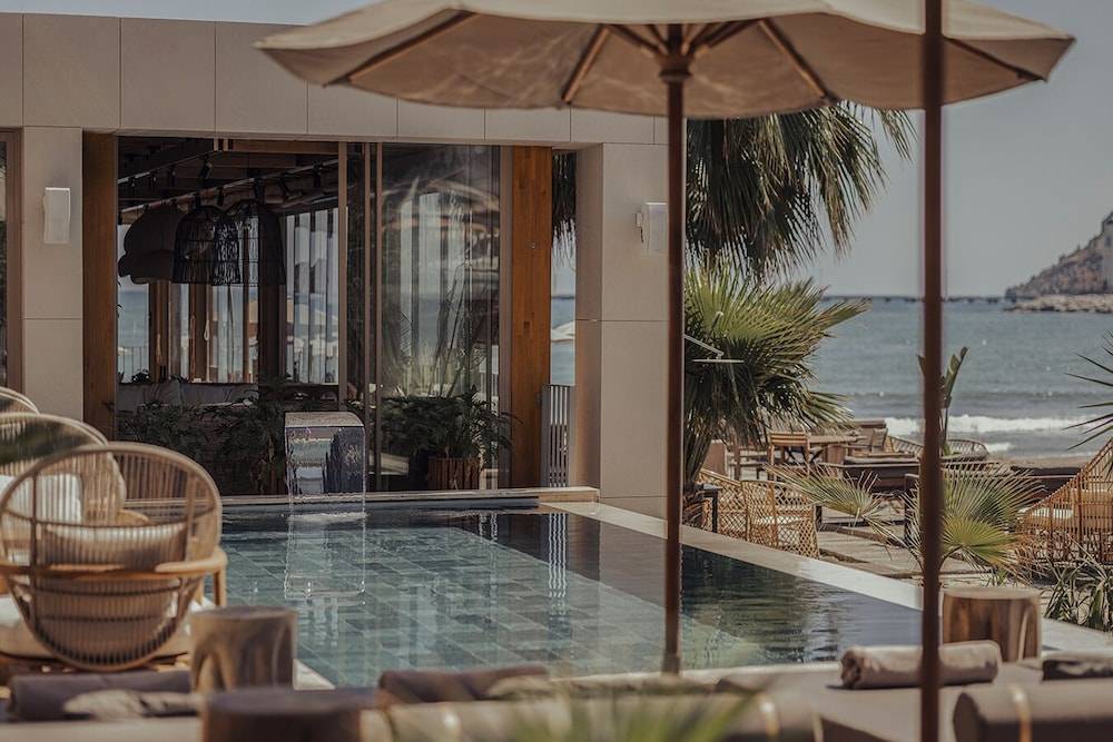 En Vie Beach Boutique Hotel - Adults Only 1