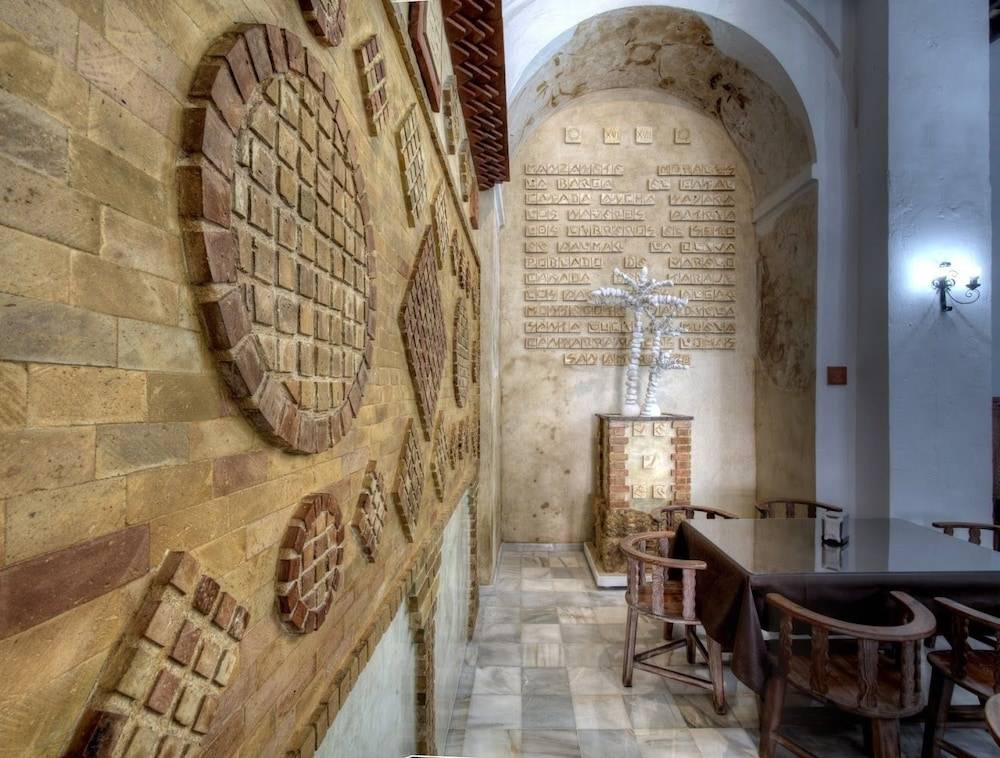 Hotel Tugasa Convento San Francisco 1