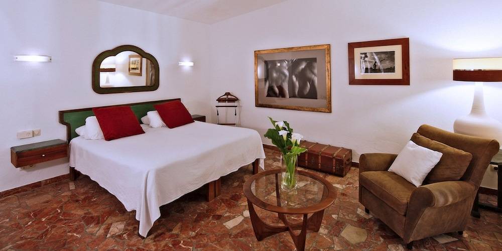 Hotel Punta Sur 1