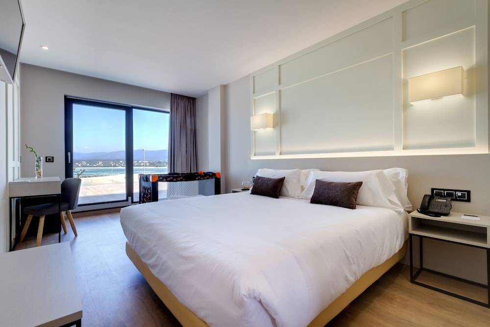 Playa de Foz Hotel & Spa by gaiarooms 2