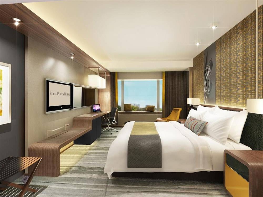 Royal Plaza Hotel 1