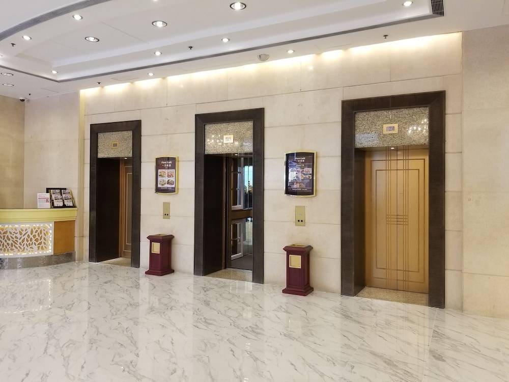 Ramada Hong Kong Grand View 2