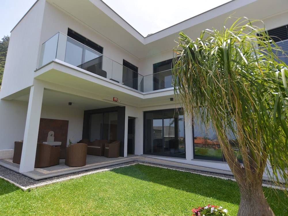 Enxurros House 2