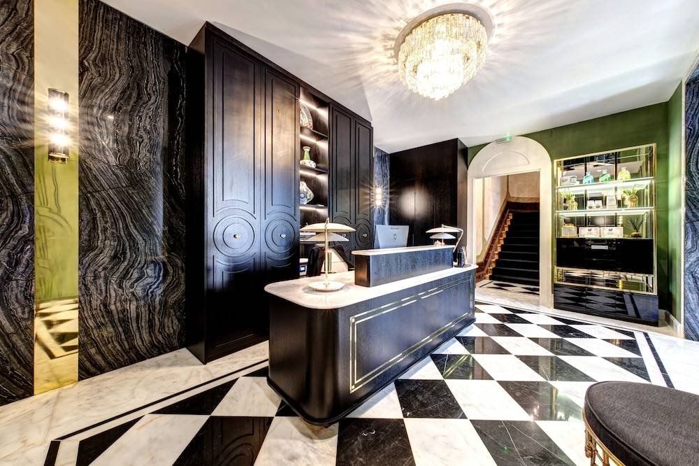 1877 Estrela Palace 2