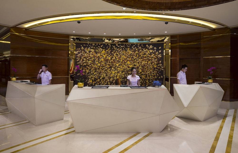 Broadway Hotel 2