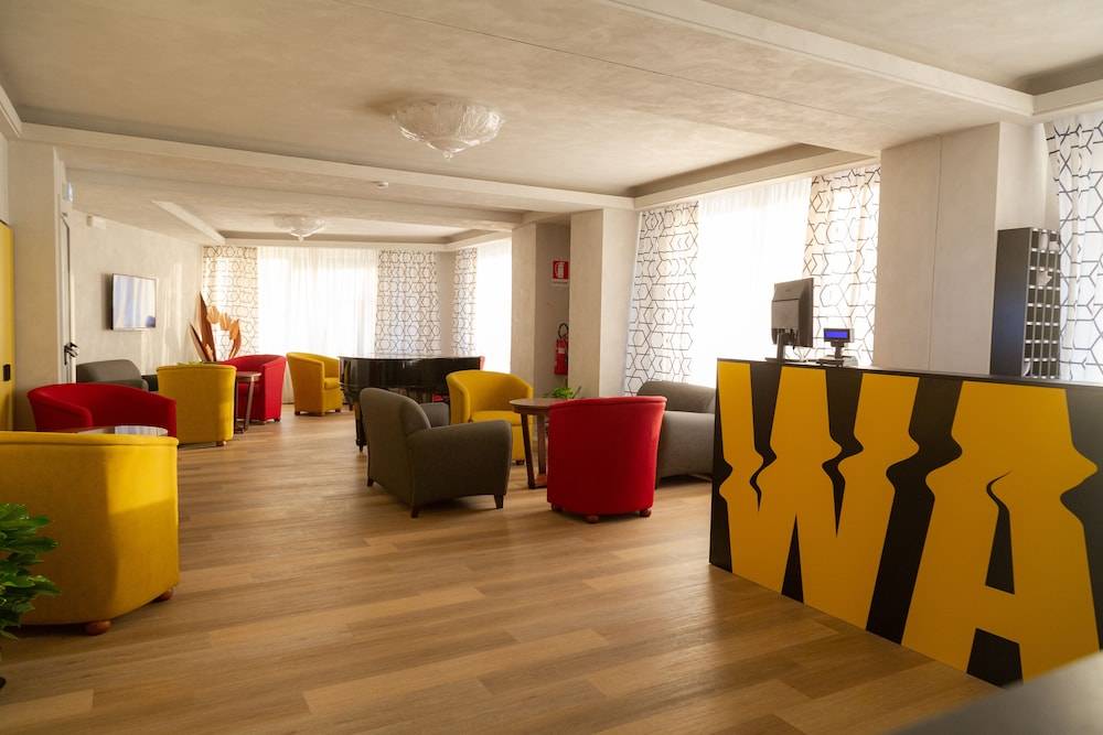 Wave Hotel 1