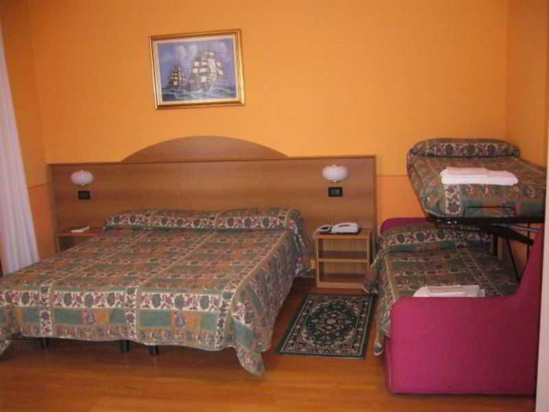 Hotel Azalea 1