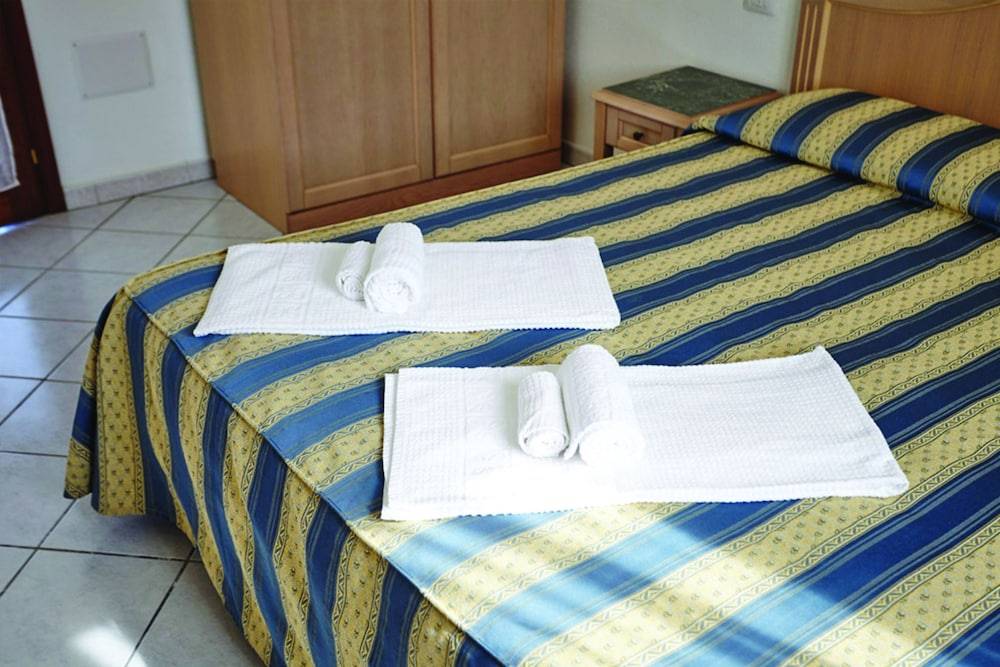 Hotel Cala Mirto 2