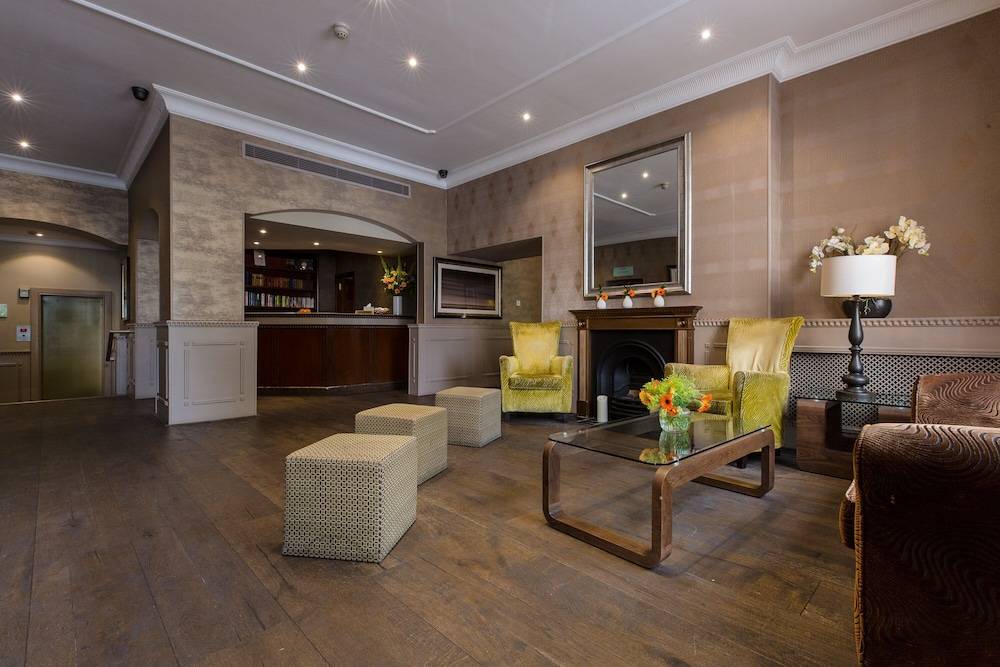 Phoenix Hotel 2