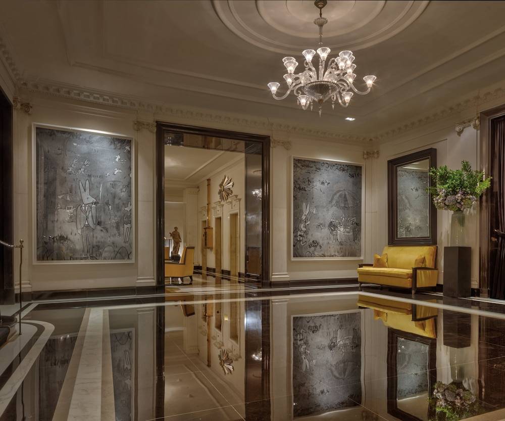 The Carlyle, A Rosewood Hotel 2