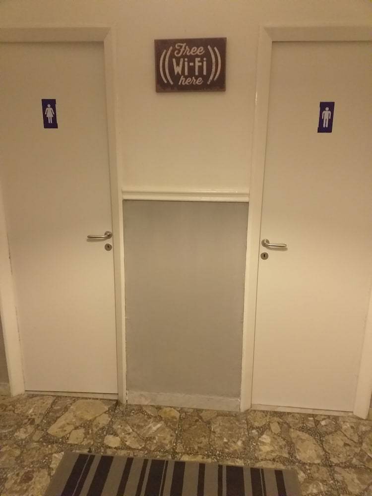Alexander hostel 2
