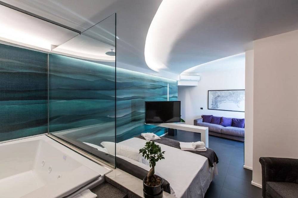 The Boutique Napoli Suite 1