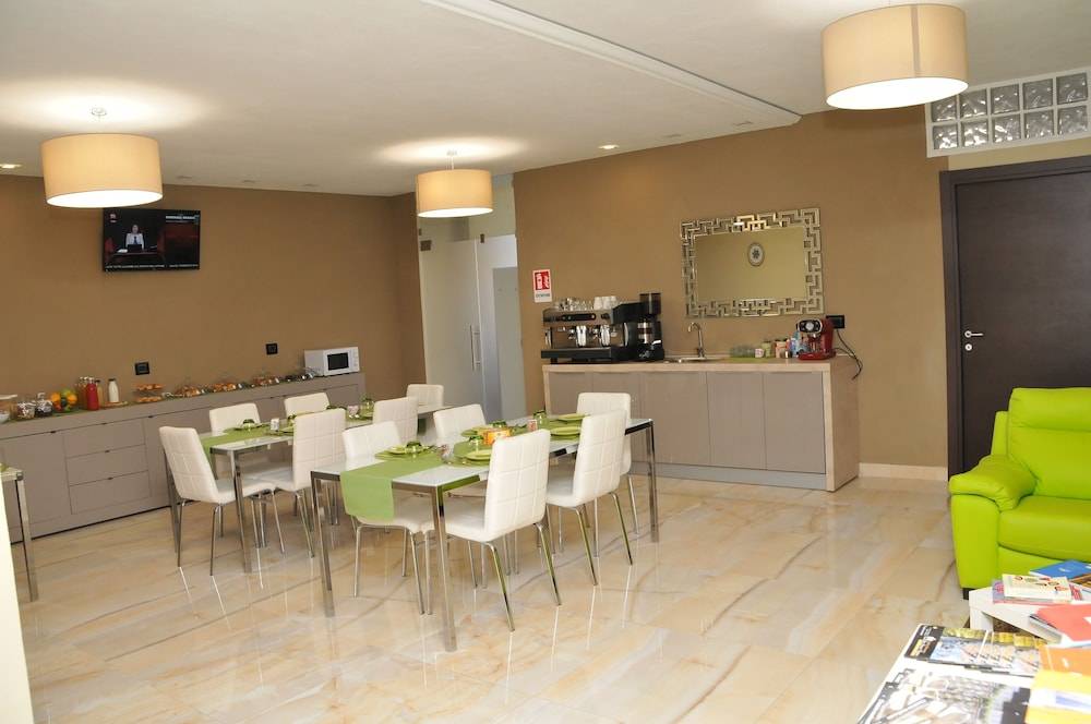 Beverello Suite 2