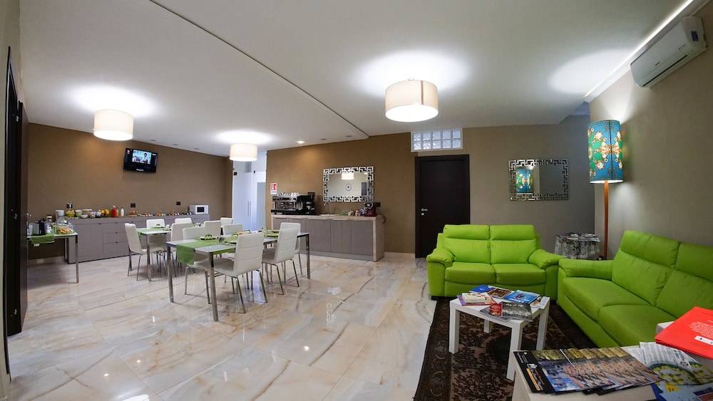 Beverello Suite 1