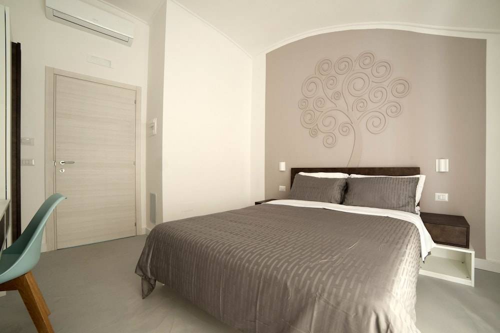 Dada Suite 2