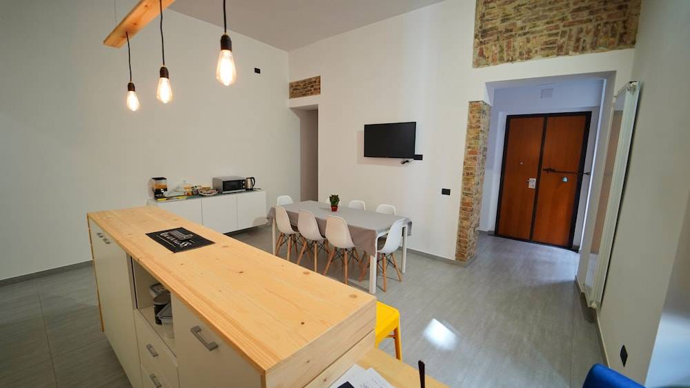 Neapolitan Flat 2 0 2