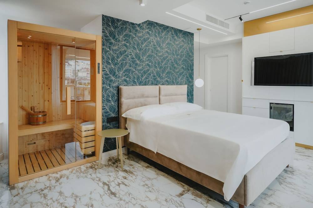 POETICA BOUTIQUE SKY HOTEL 1