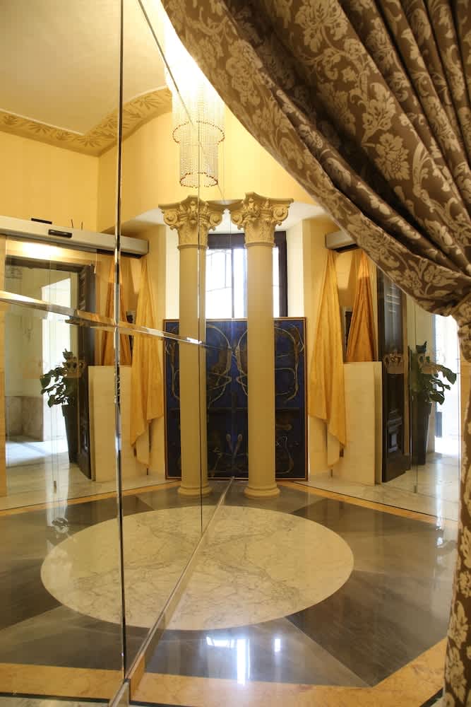 Hotel Art Resort Galleria Umberto 1