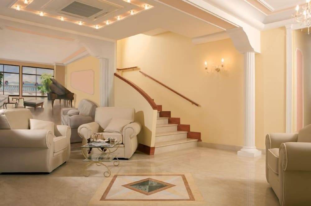 Hotel Prestige 2