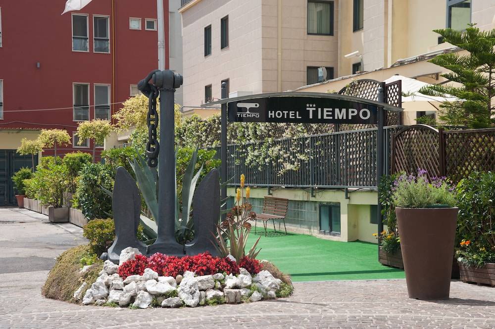 Hotel Tiempo 1