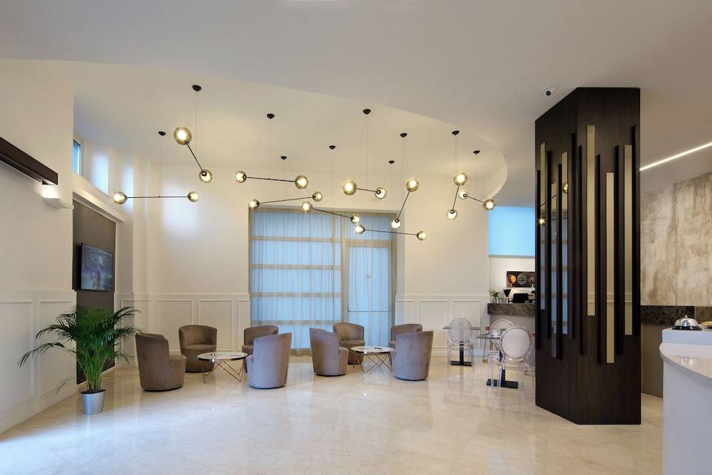 Hotel Diamond 2