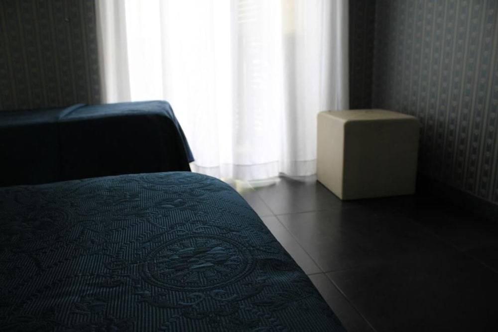 Smart Station Hotel 1