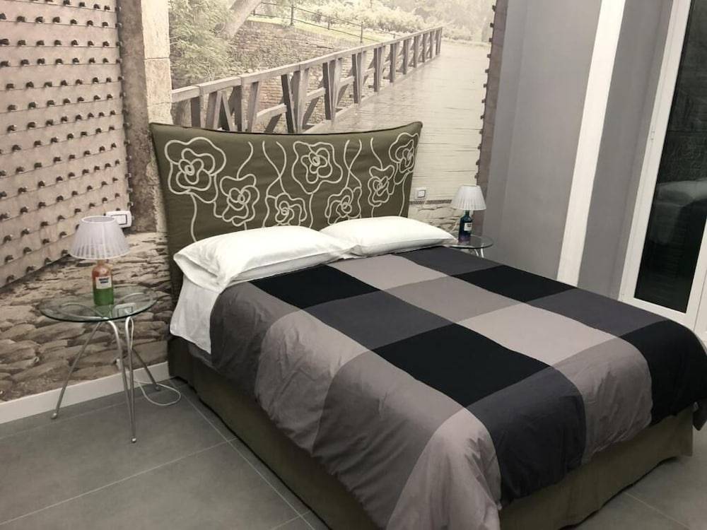 SUNSET BED AND BREAKFAST 2
