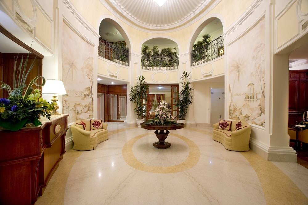Palazzo Alabardieri 1