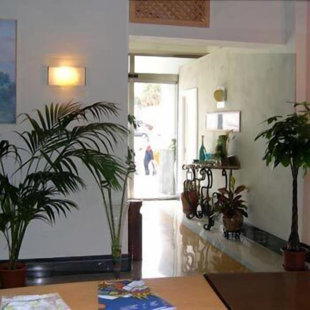 Hotel Clarean 2