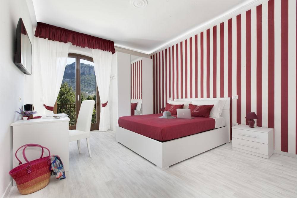 Villa Iolanda 2