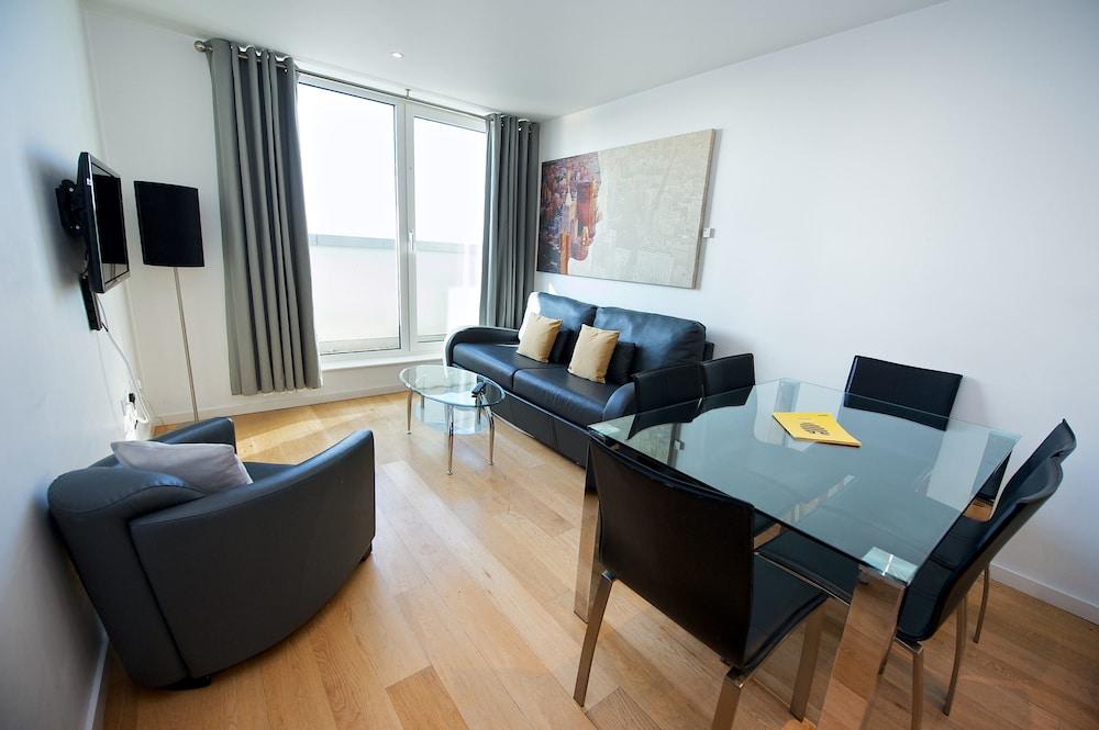 STAYCITY APARTHOTELS LONDON HEATHROW 2