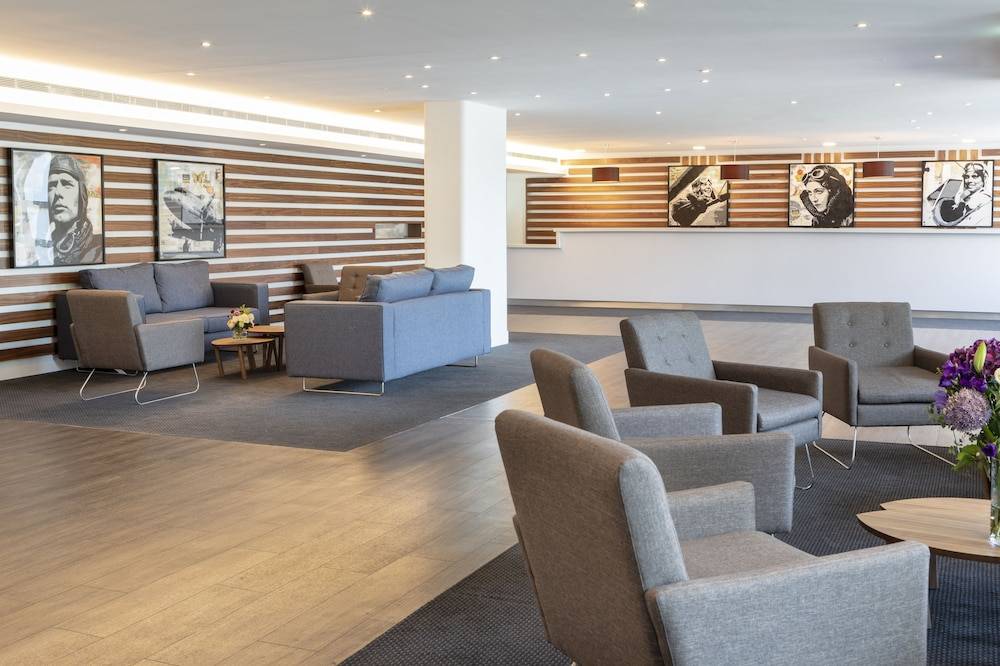 St Giles Heathrow Hotel 1