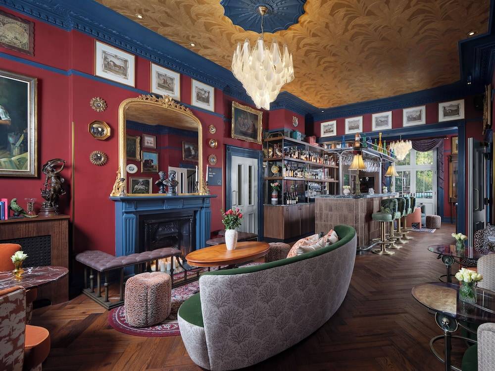 Bertrand's Townhouse 1