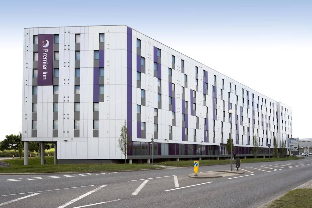Premier Inn Heathrow Airport Terminal 4 1