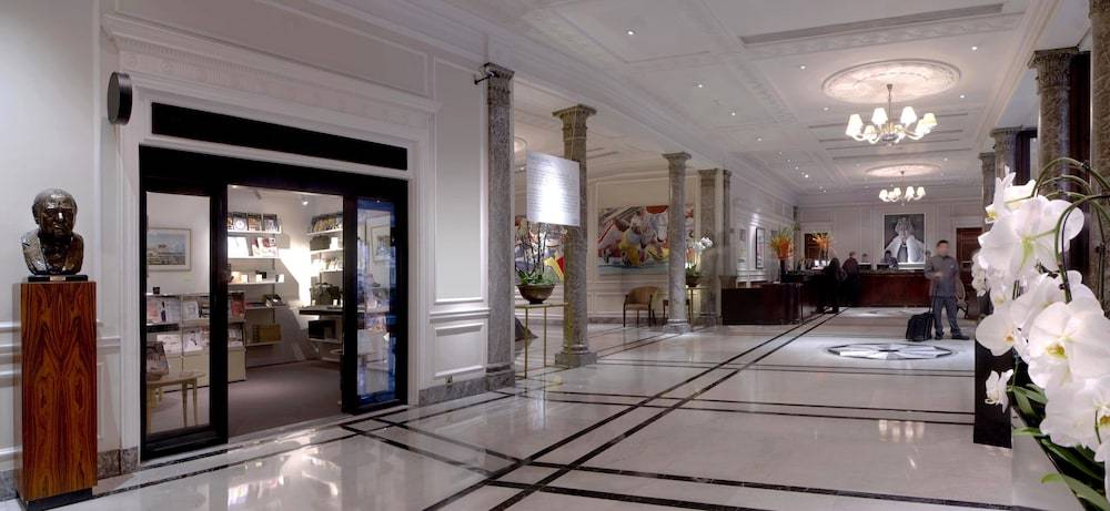 Hyatt Regency London - The Churchill 2