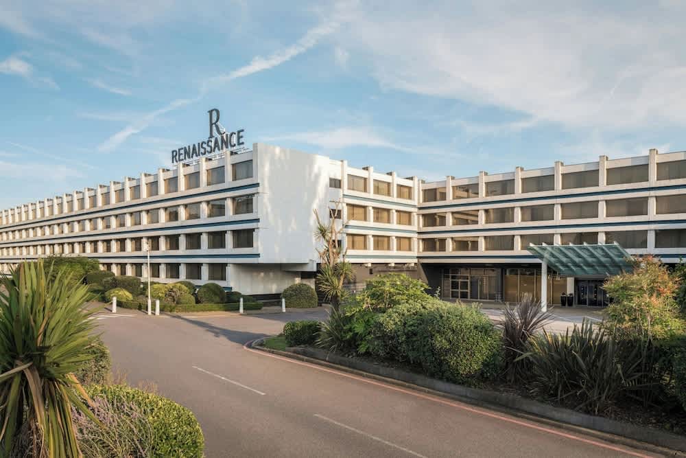 Renaissance London Heathrow Hotel 1