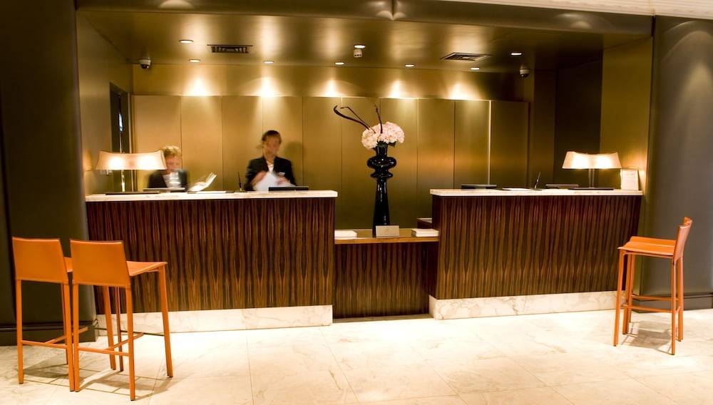The Mandeville Hotel 2