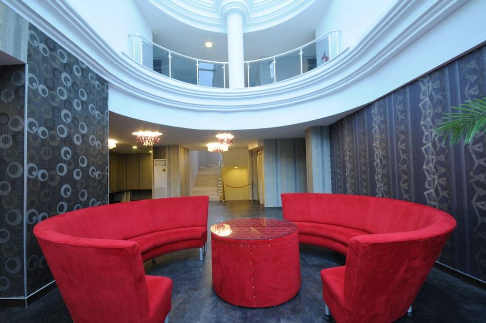 CAPRICE BEACH HOTEL 2