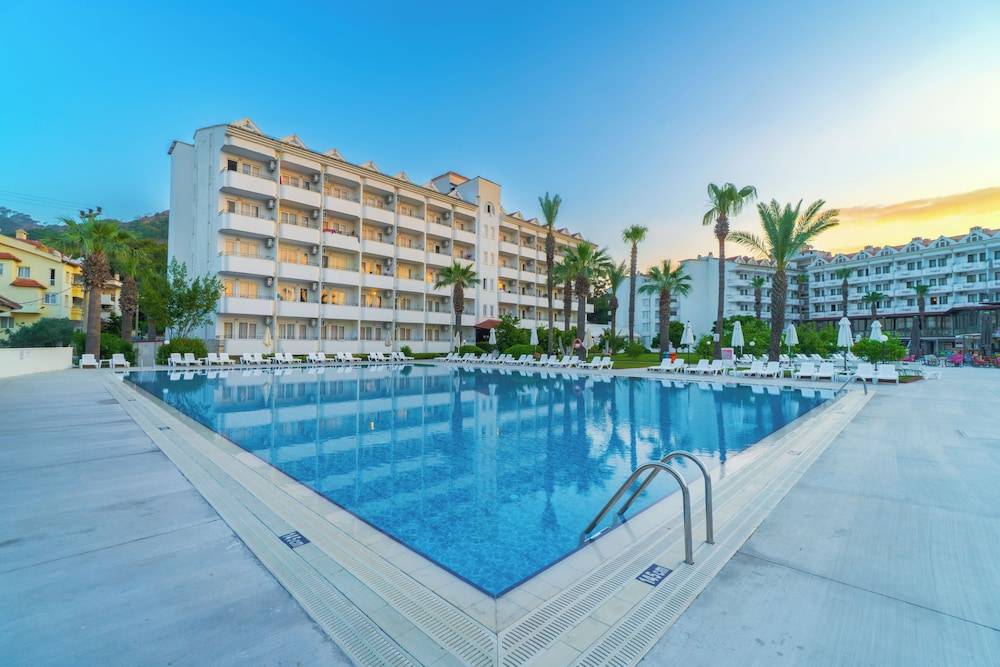 Club Pineta Hotel - All Inclusive 1