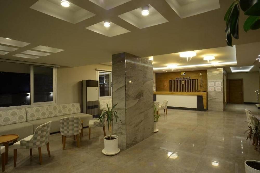 Maris Beach Hotel 2