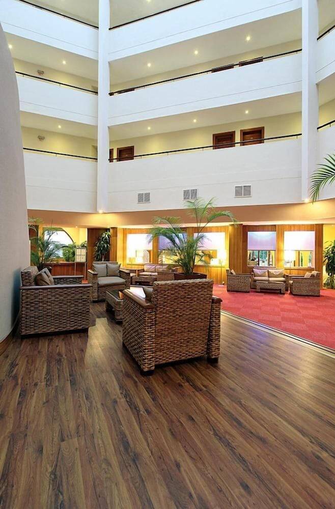 Fortuna Beach Hotel 2