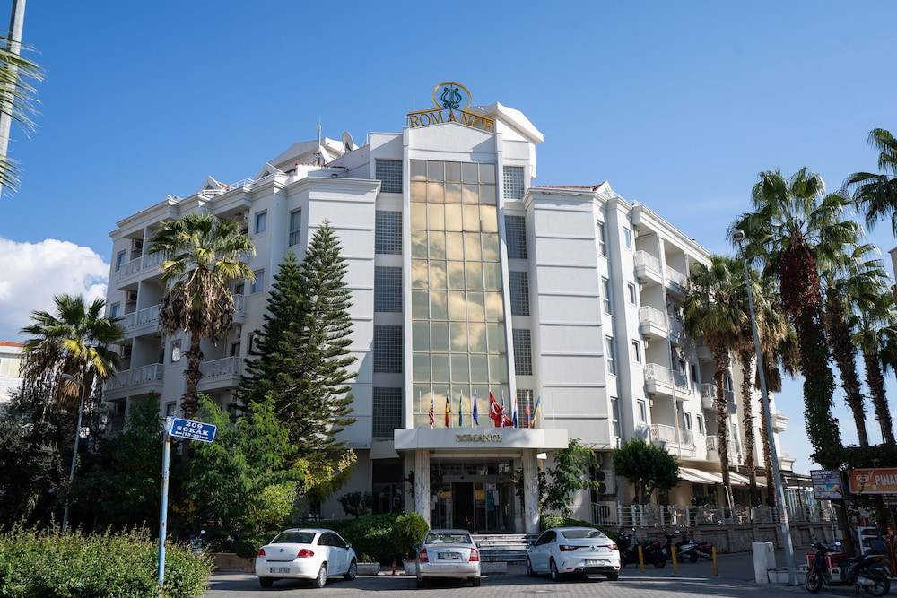 Romance Beach Hotel 1