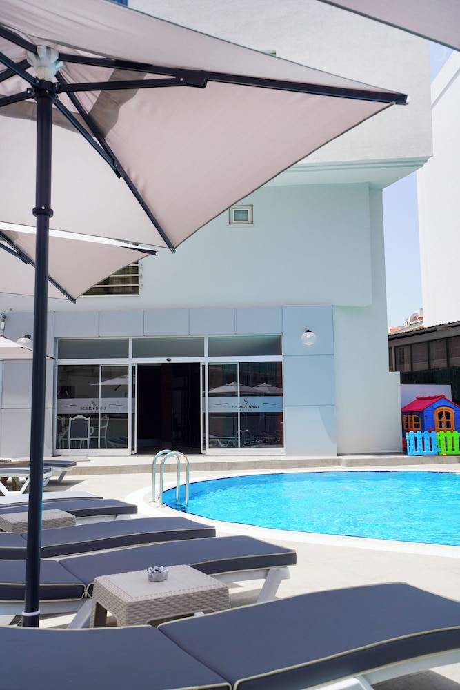 Seren Sari Hotel 1
