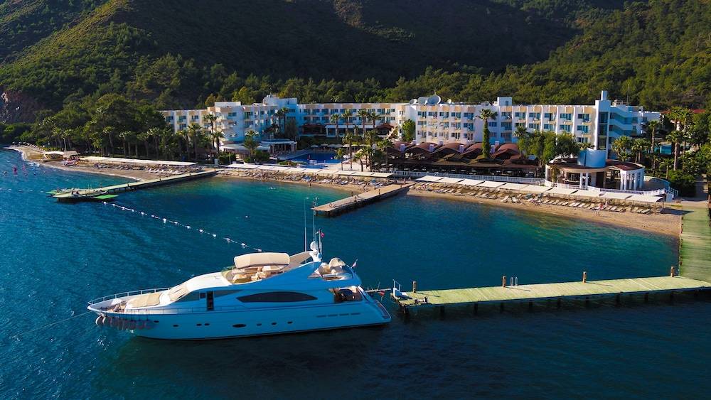 Fortezza Beach Resort 1