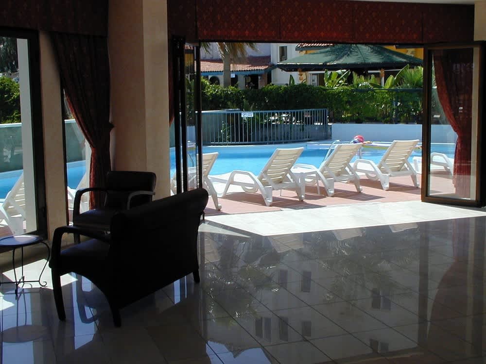 Avos Apartments 2