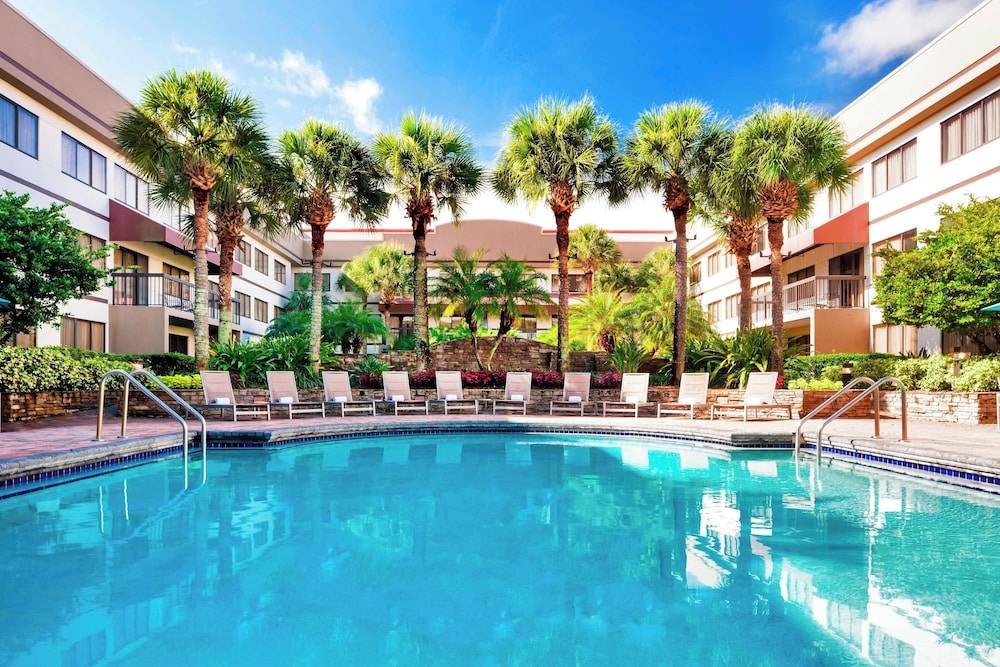 Sheraton Suites Orlando Airport Hotel 1